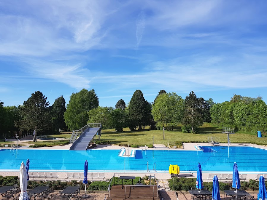 Freizeitbad Reichartshausen