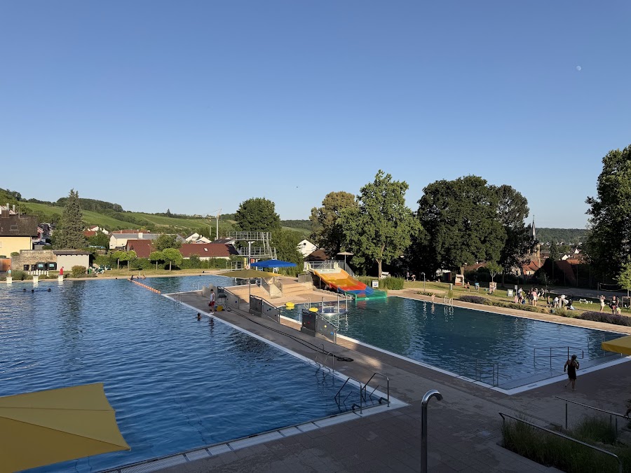 Terrassenfreibad Gundelsheim