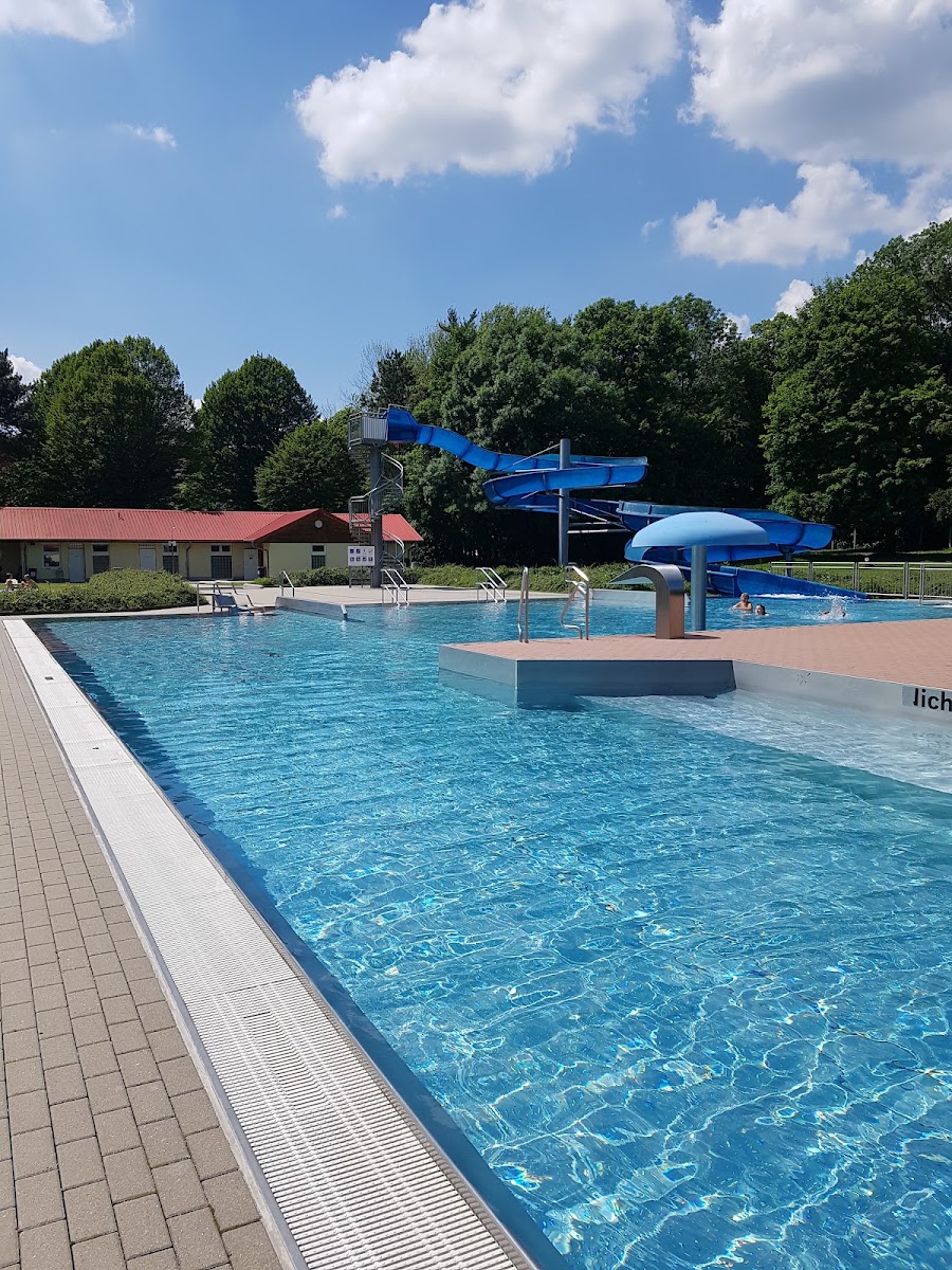 Freibad Böhlen