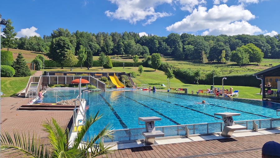 Bergschwimmbad Struth-Helmershof