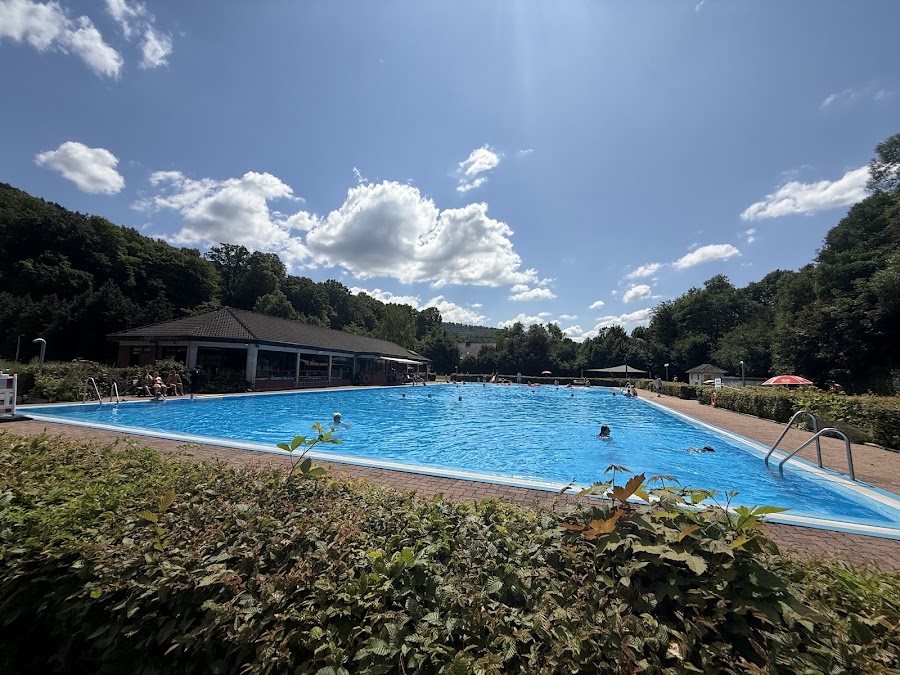 Freibad Helsa
