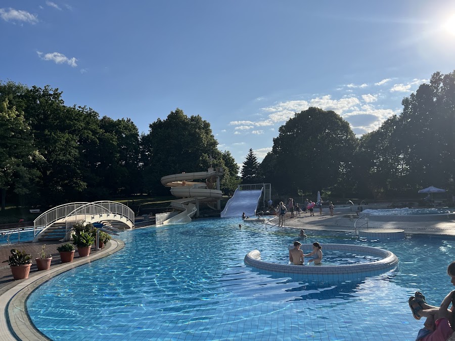 Freizeit- und Erlebnisbad