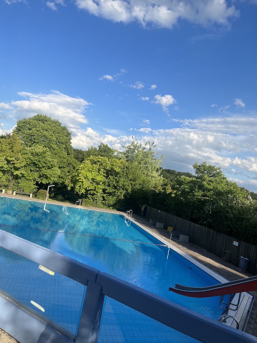 Alsbachbad