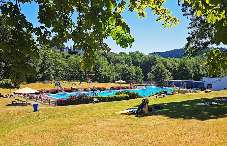 Warmwasserfreibad Freudenberg