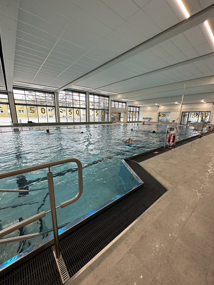 MAKBad Hallenbad