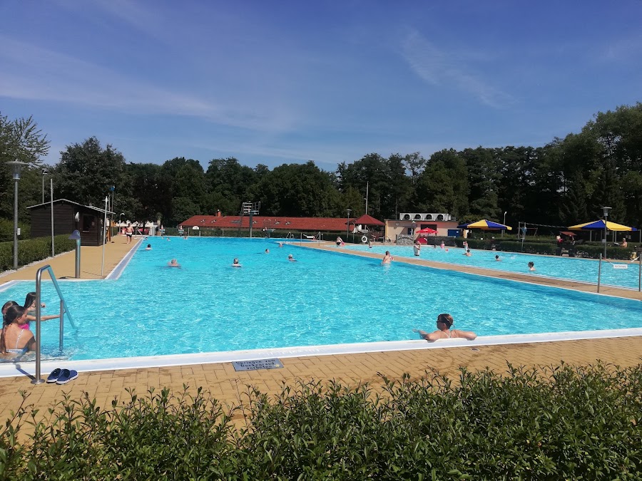 Schwimmbad Hattorf