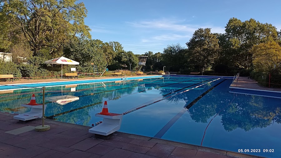 Parkschwimmbad Rheinau
