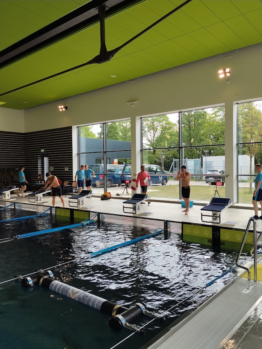 Gebäude 71: Schwimmhalle UniBw M