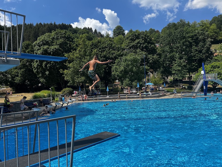 Schwimmbad Steinach-Welschensteinach