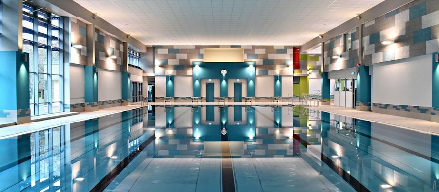 Schwimmhalle Ernst-Thälmann-Park