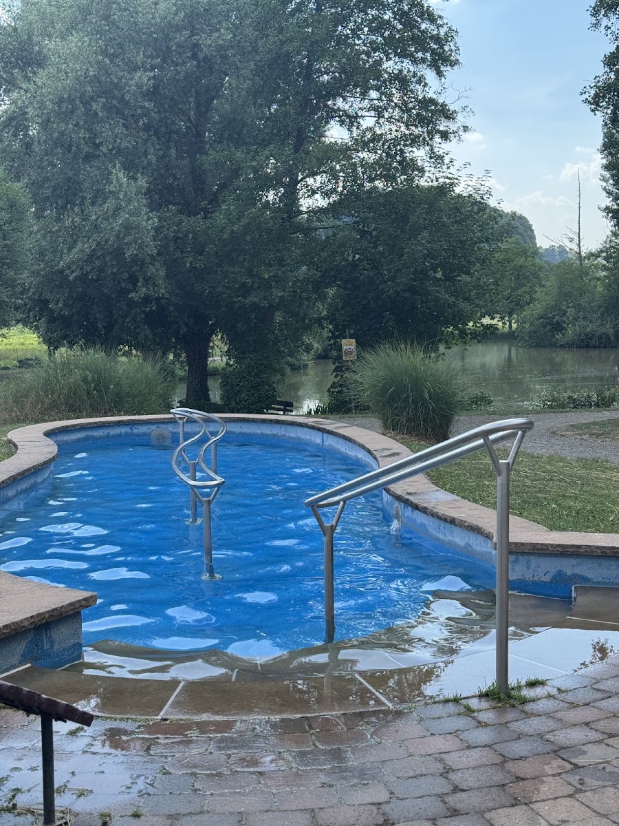 Wassertretbecken nach Pfarrer Kneipp