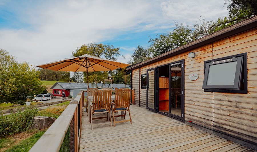 Schwimmbecken Campingplatz
