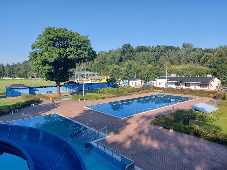 Frei- und Erlebnisbad Neuhausen