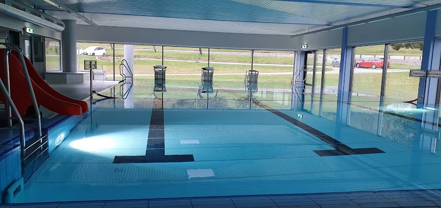 Hallenbad & Sauna