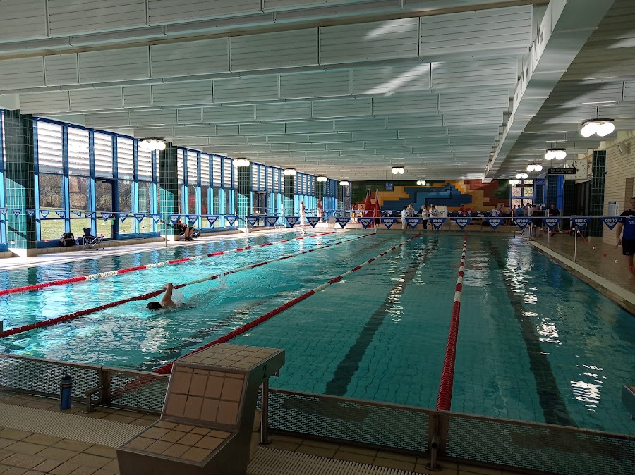 Schwimmhalle "Am Südring"