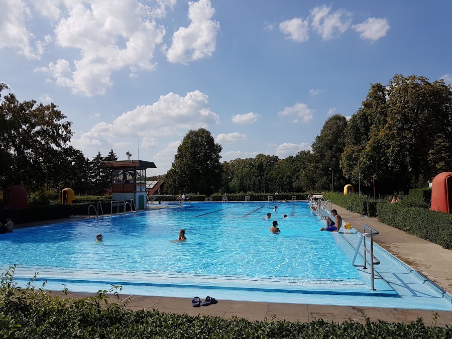 Freibad Kleinlinden