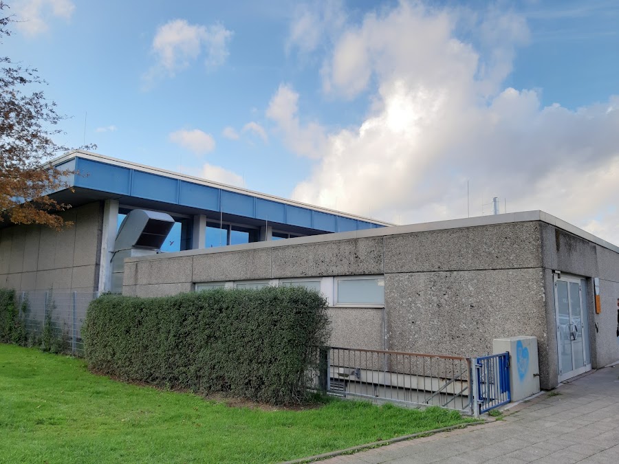 Schwimmhalle Brand