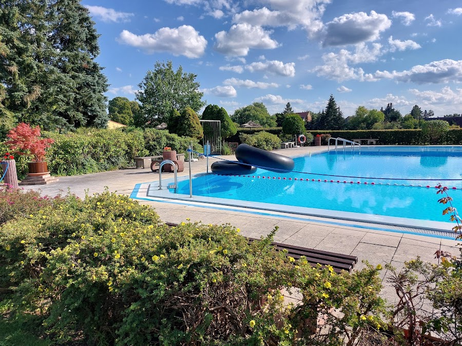 Schwimmbad Cobbelsdorf