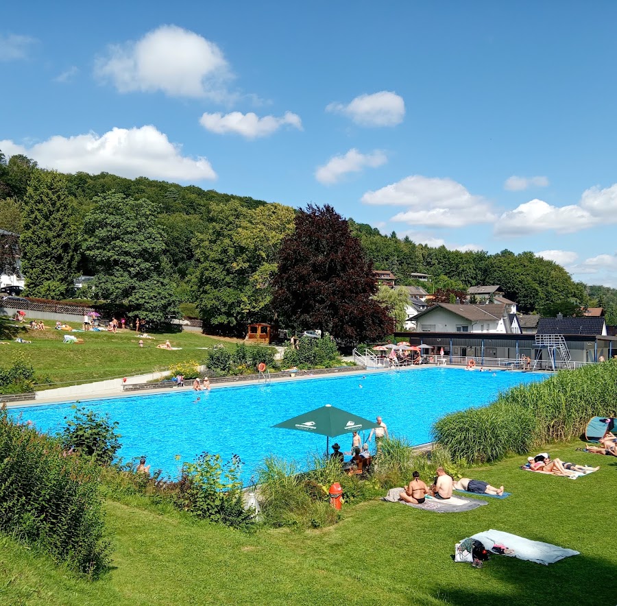 Waldschwimmbad Holzhausen