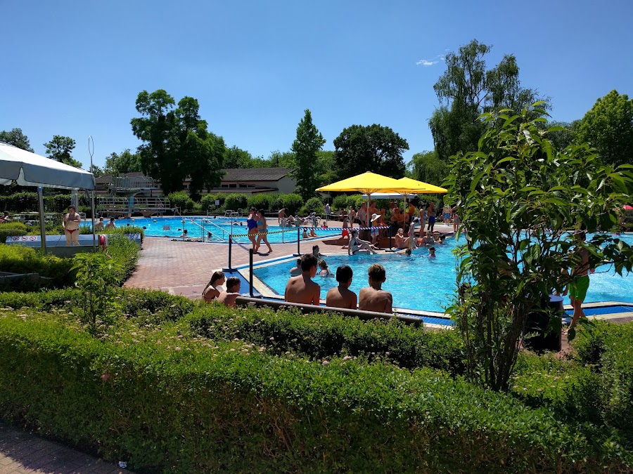 Freibad Graben-Neudorf
