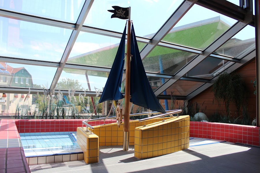 Schwimmhalle Jahnbad Borna