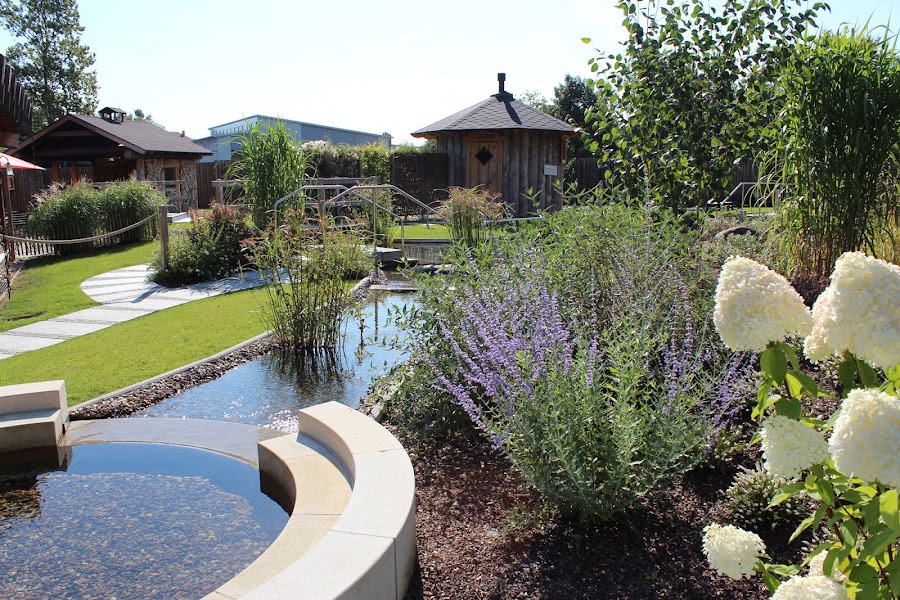Sauna & Hallenbad