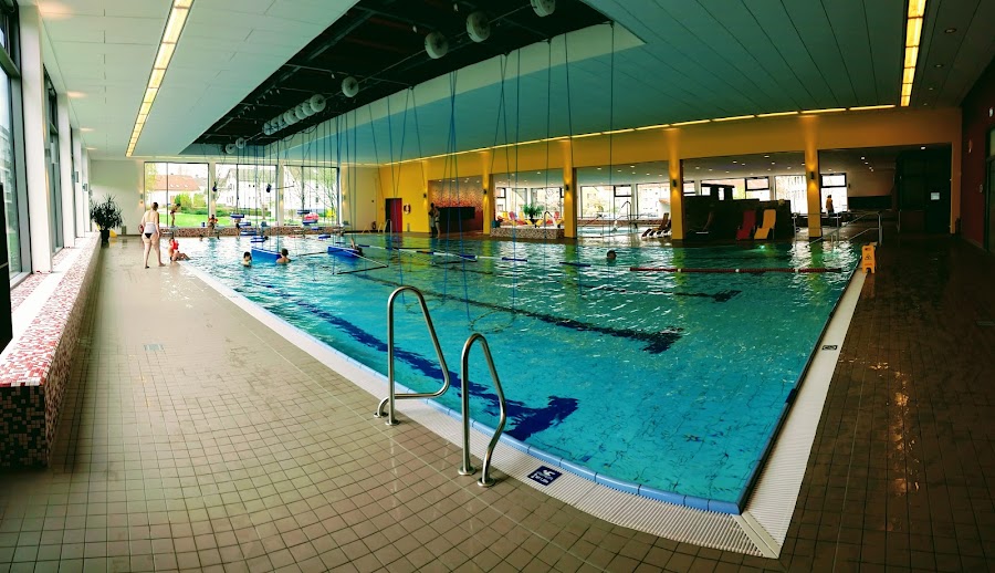 Badschnass Hallenbad