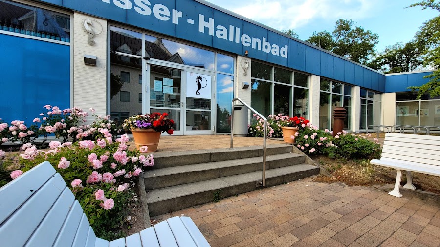 Meerwasser-Hallenbad