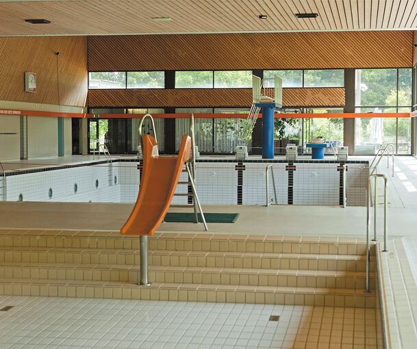 Hallenbad (closed)