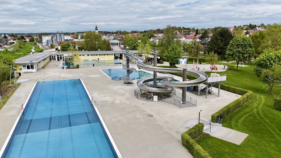 Schwimmbecken 50m
