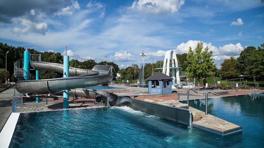 Waldschwimmbad (Freibad)