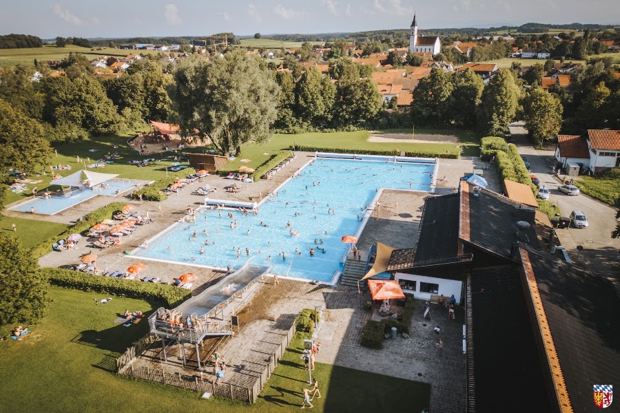 Sommerbad Thaining